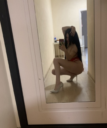 Раскрепощенная девушка с изысканными формами готова заняться с тобой страстным сексом. Позволь себе окунуться в океан удовольствия и наслаждения. Жду звонка! 2022, 23 года